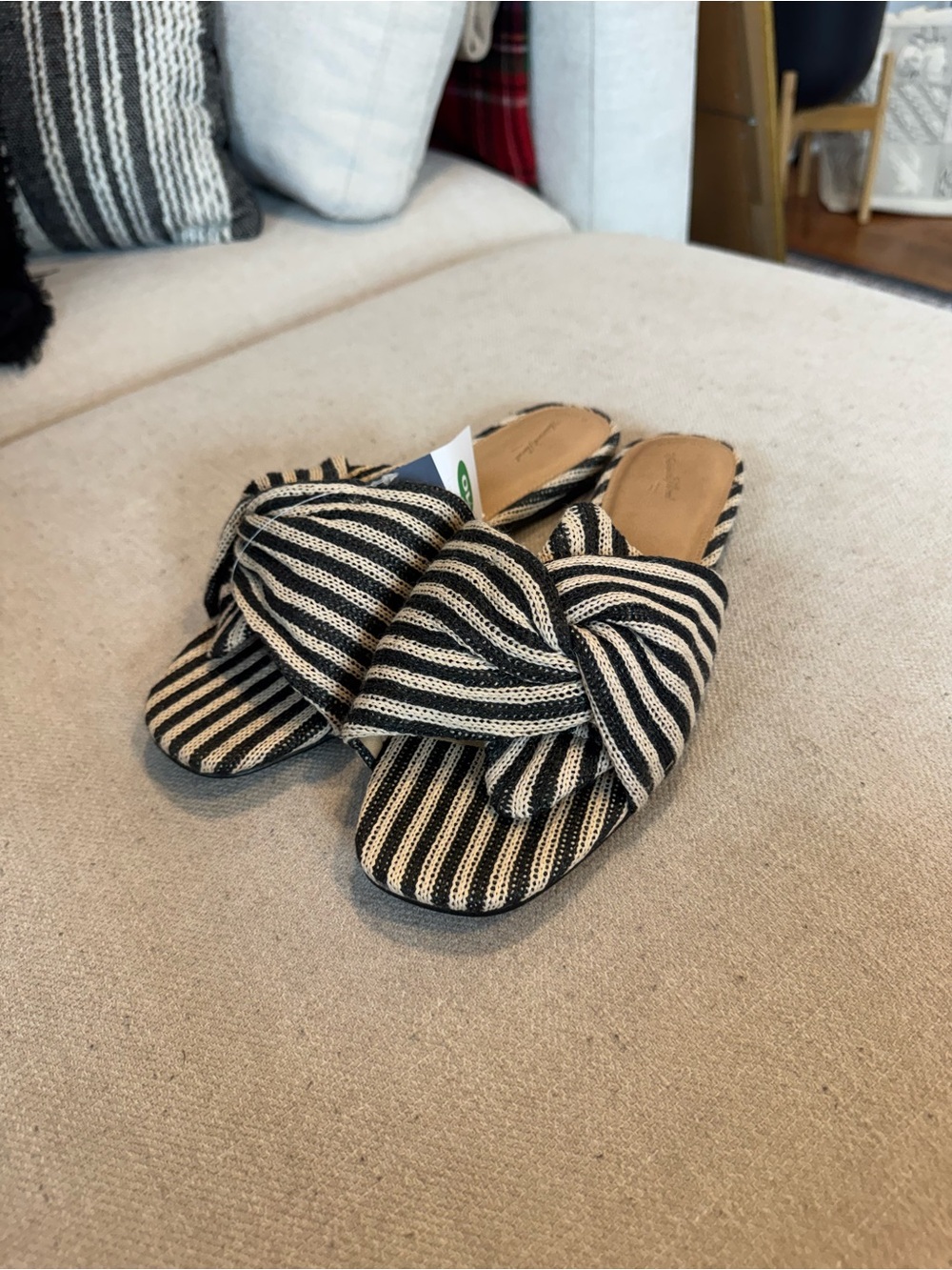 Universal Thread Women’s Mila Striped Slide Raffia Sandals, Tan/Black, Sz 10 NWT - Picture 2 of 11